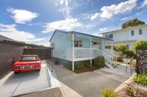 Omanu Cottage Mount Maunganui Exterior photo